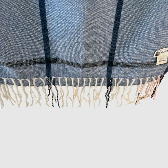 Colombo 100% Cashmere Scarf Blue Gray Windowpane Italy Fringe 72x25”) - Picture 6 of 11